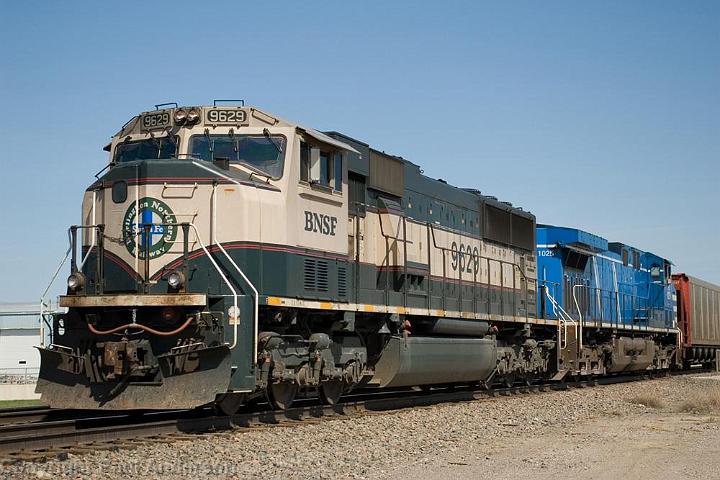 BNSF 9629 - SD70MAC - II.jpg